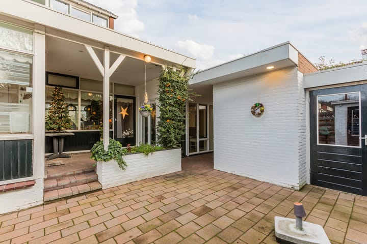 Foto 63 van Bruggertstraat 1