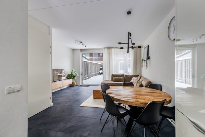 Foto 2 van Aagje Dekenstraat 7