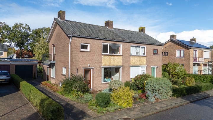 Foto 5 van van Houtstraat 18