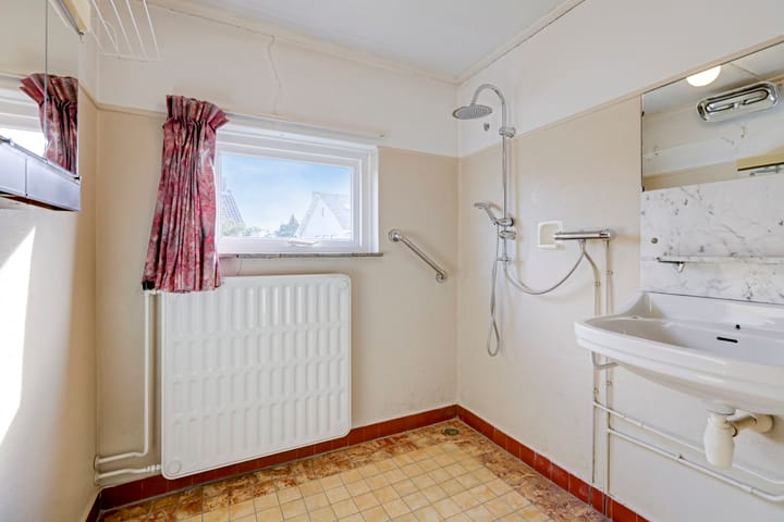 Foto 37 van van Houtstraat 18