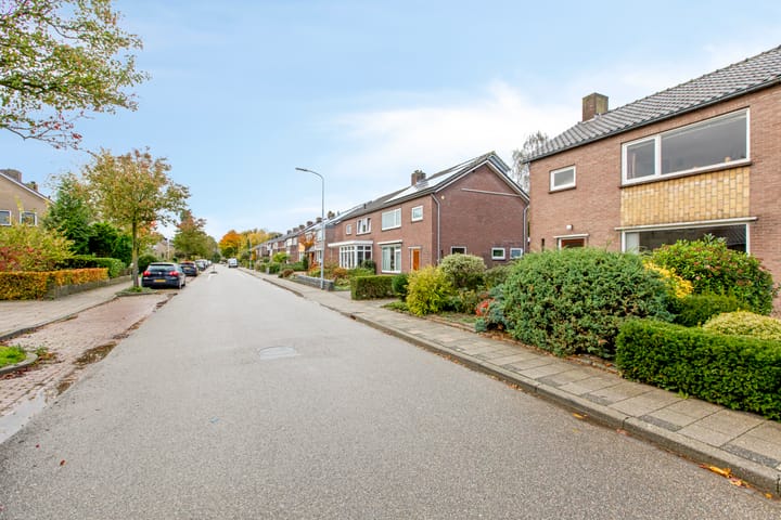 Foto 57 van van Houtstraat 18