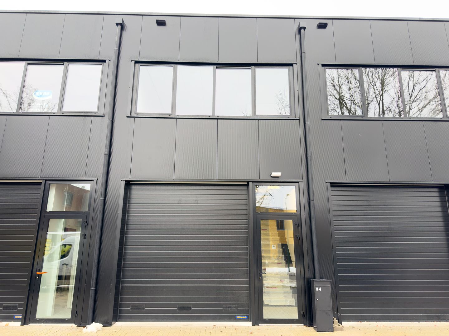 View photo 2 of Klovenier 11-4