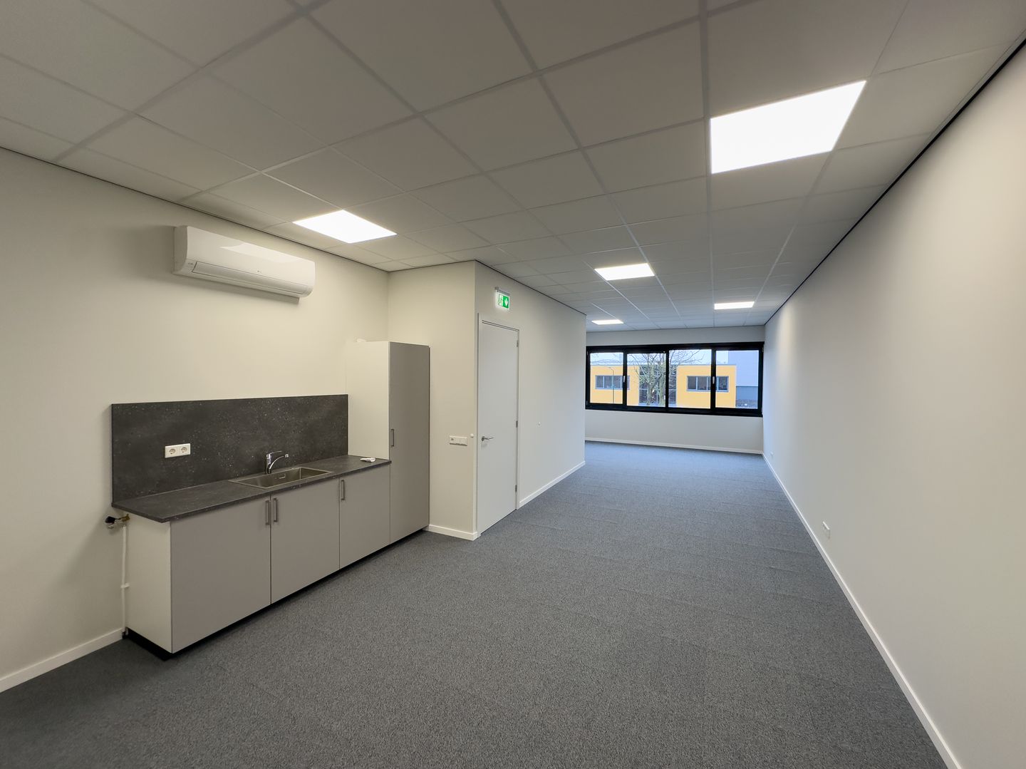 View photo 5 of Klovenier 11-4