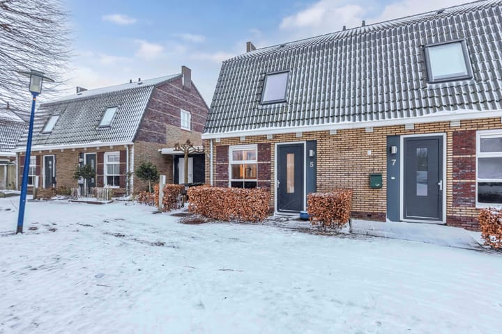 Photo 3 of Tsjerkepaad 5