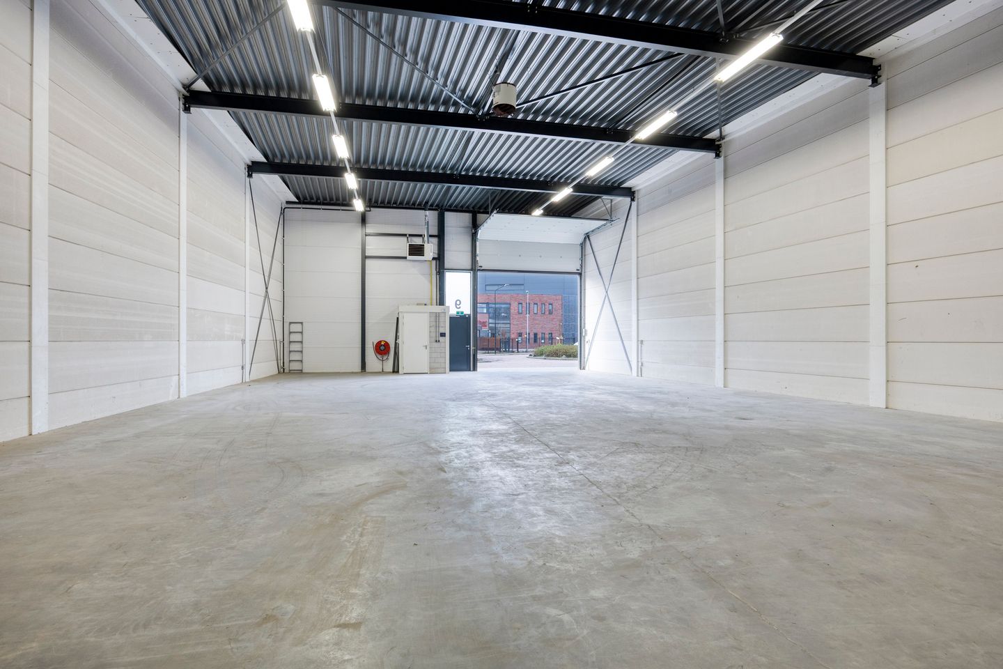 View photo 5 of Van Coulsterweg 9