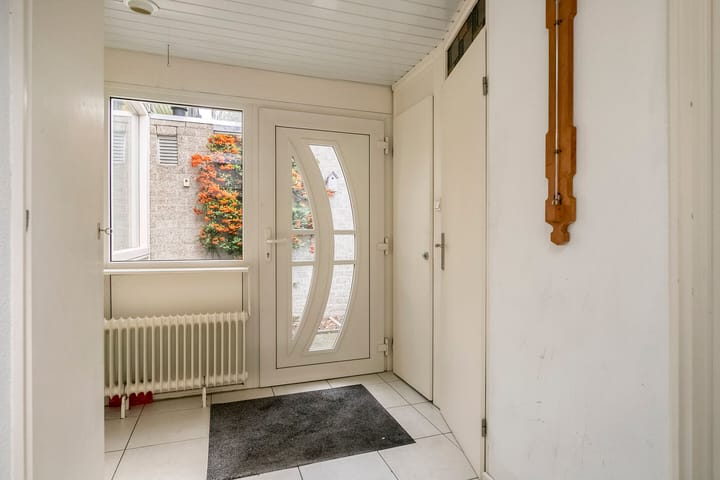 Photo 11 of Groes 13