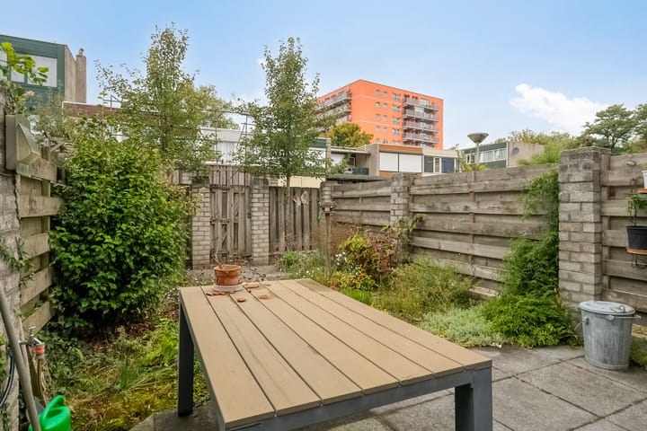 Photo 32 of Groes 13