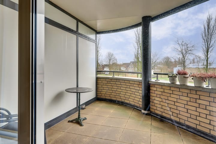 Photo 38 of Meidoornhof 18