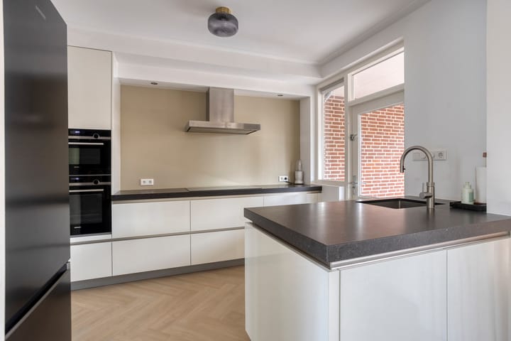 Foto 12 van Steurstraat 17