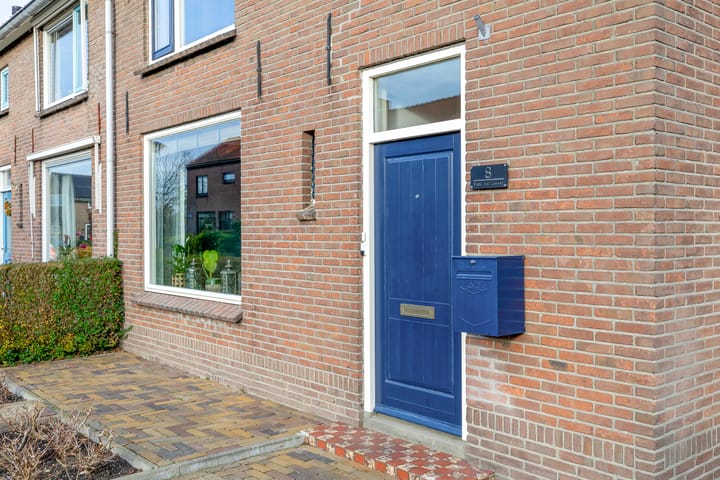 Foto 9 van D C Meeslaan 8