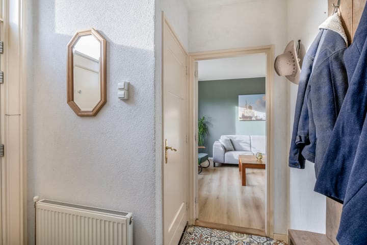 Foto 10 van D C Meeslaan 8