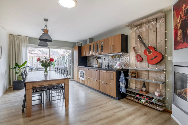 Foto 18 van D C Meeslaan 8