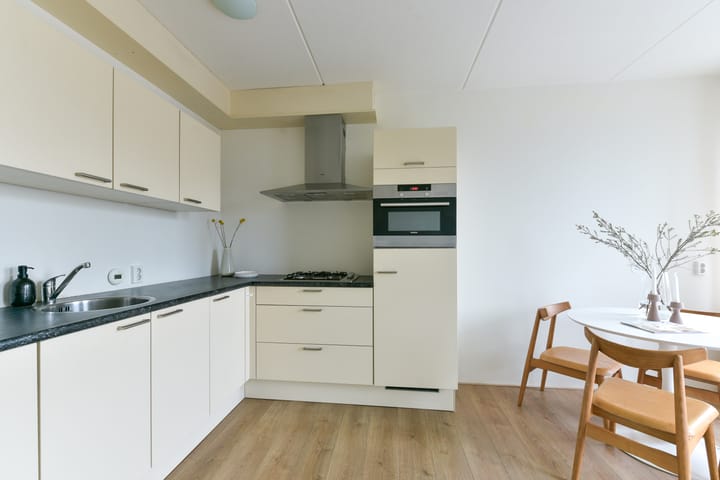 Foto 8 van Berlagestraat 46