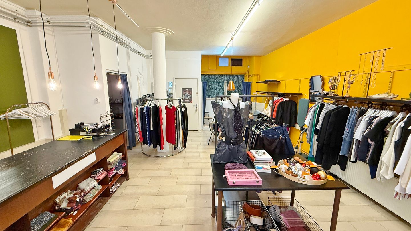 View photo 4 of Damsterdiep 42