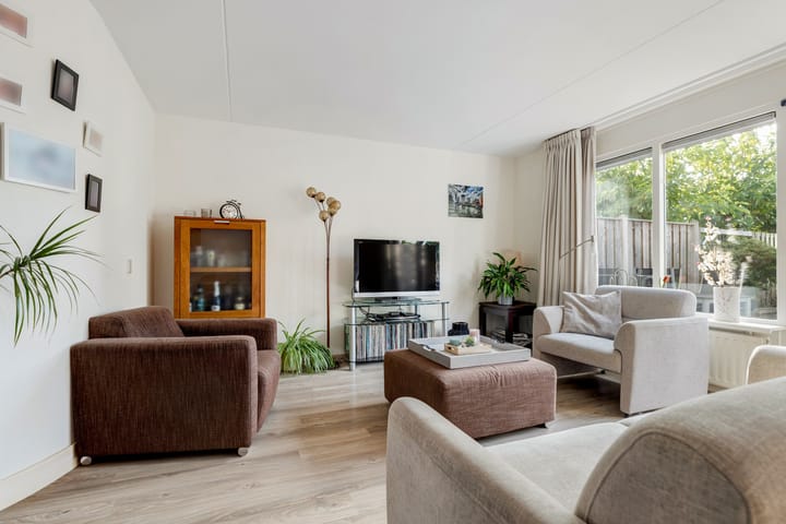 Foto 5 van Serenadelaan 8