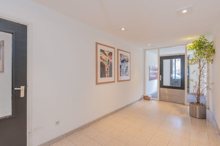 Photo 35 of Sweelinckplein 33-H