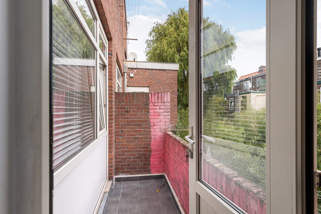 Photo 7 of Van Marumstraat 15-B