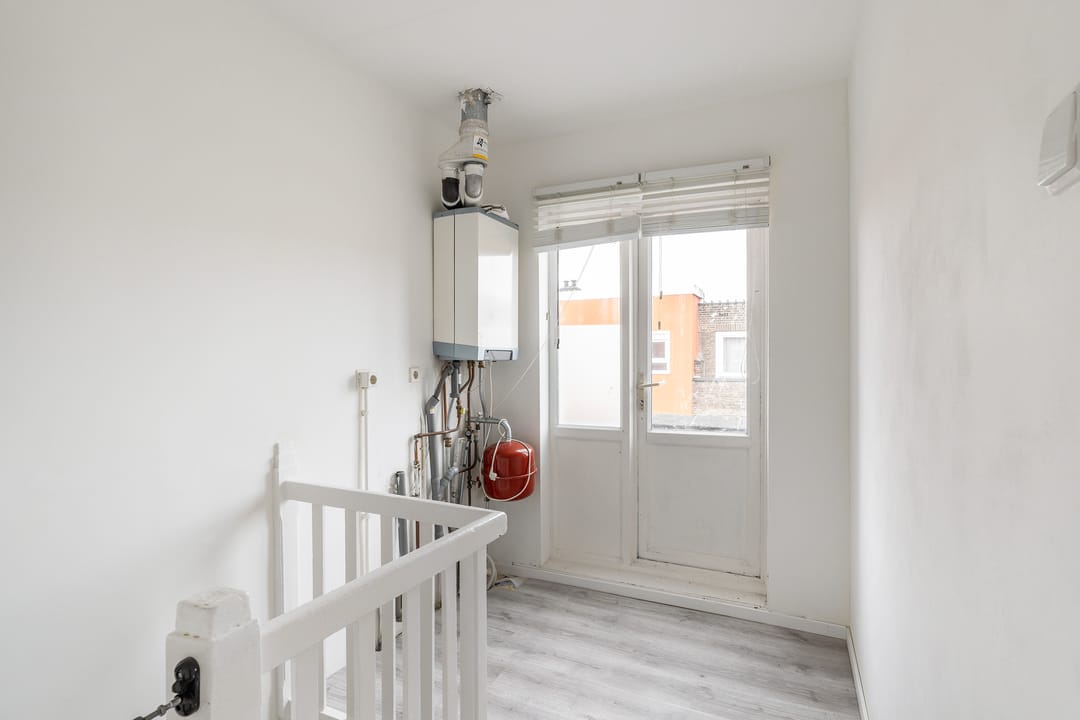 Photo 16 of Van Marumstraat 15-B