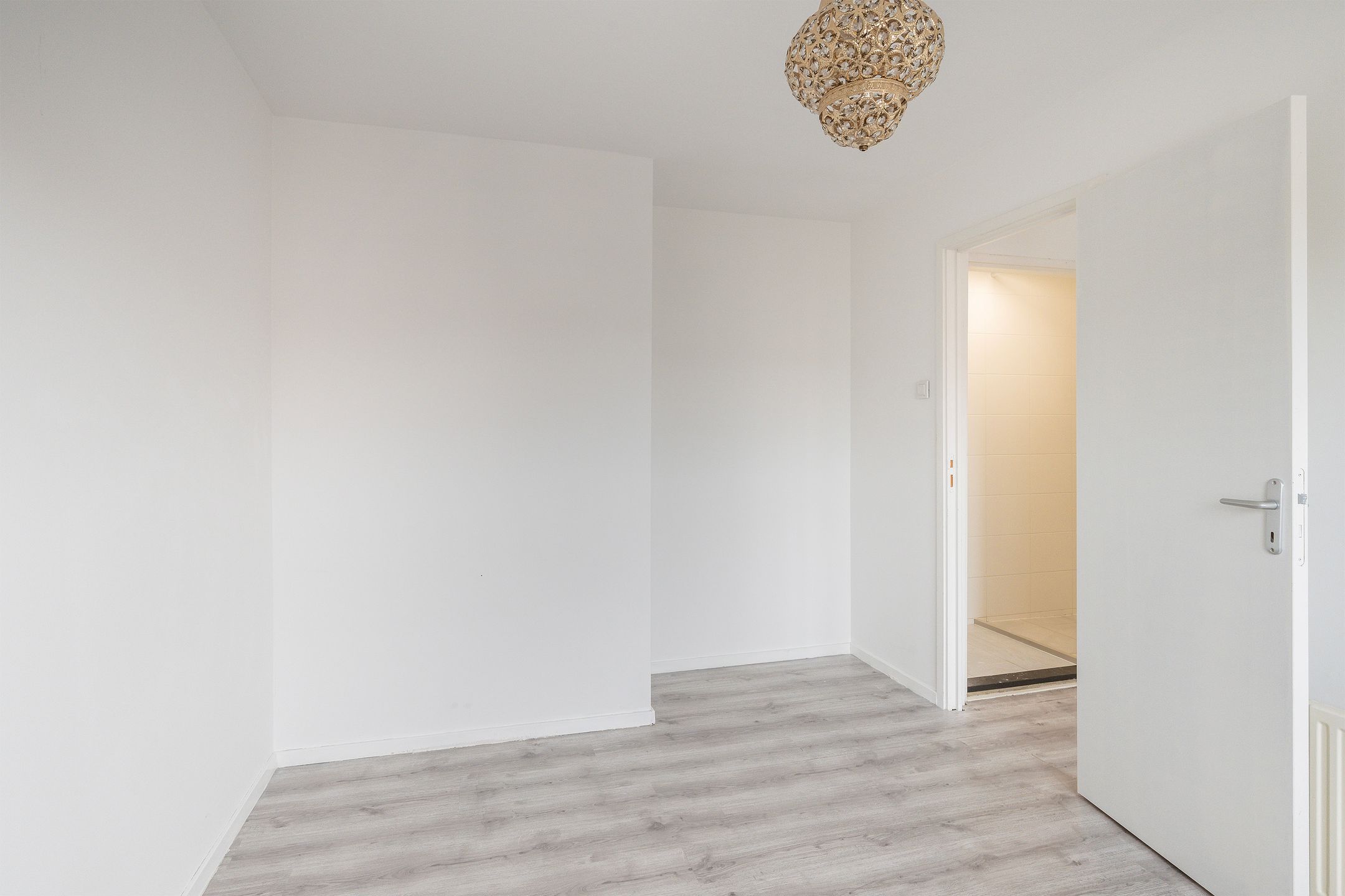 Photo 21 of Van Marumstraat 15-B