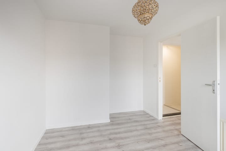 Foto 21 van Van Marumstraat 15-B