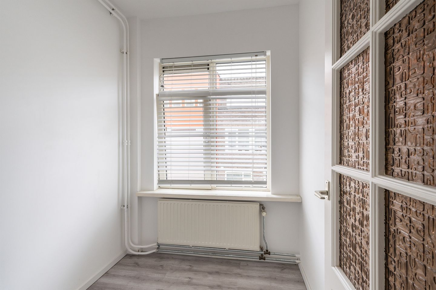 Photo 10 of Van Marumstraat 15-B