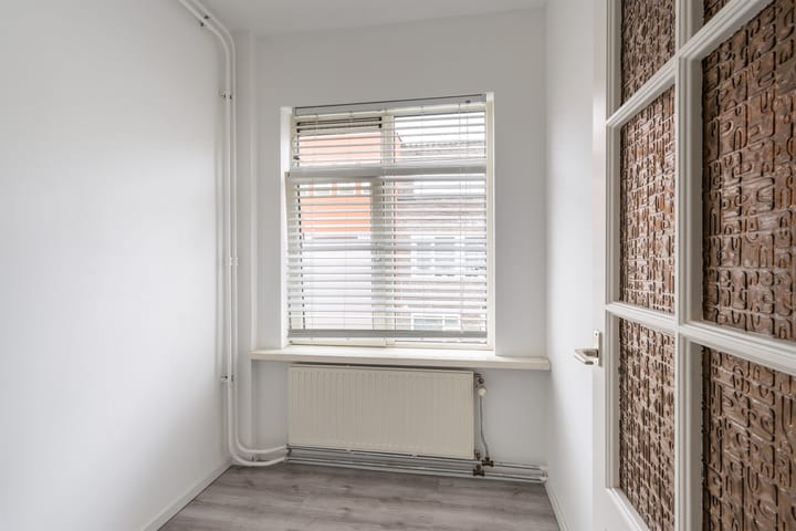 Foto 10 van Van Marumstraat 15-B