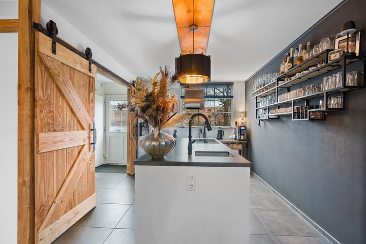 Foto 16 van Count Basiestraat 44