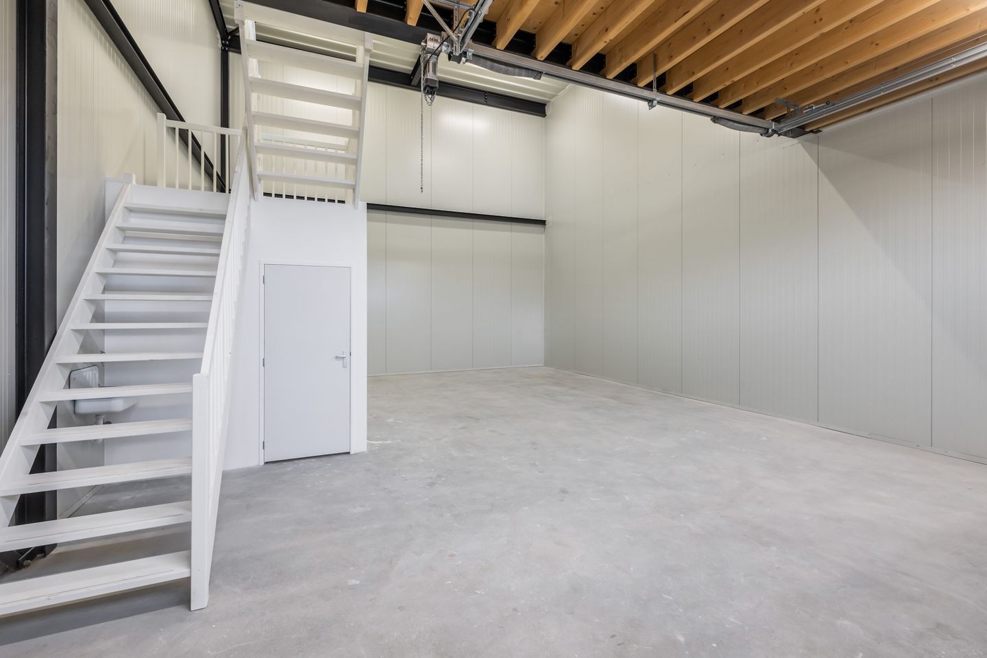 View photo 5 of Almelosestraat 83-q