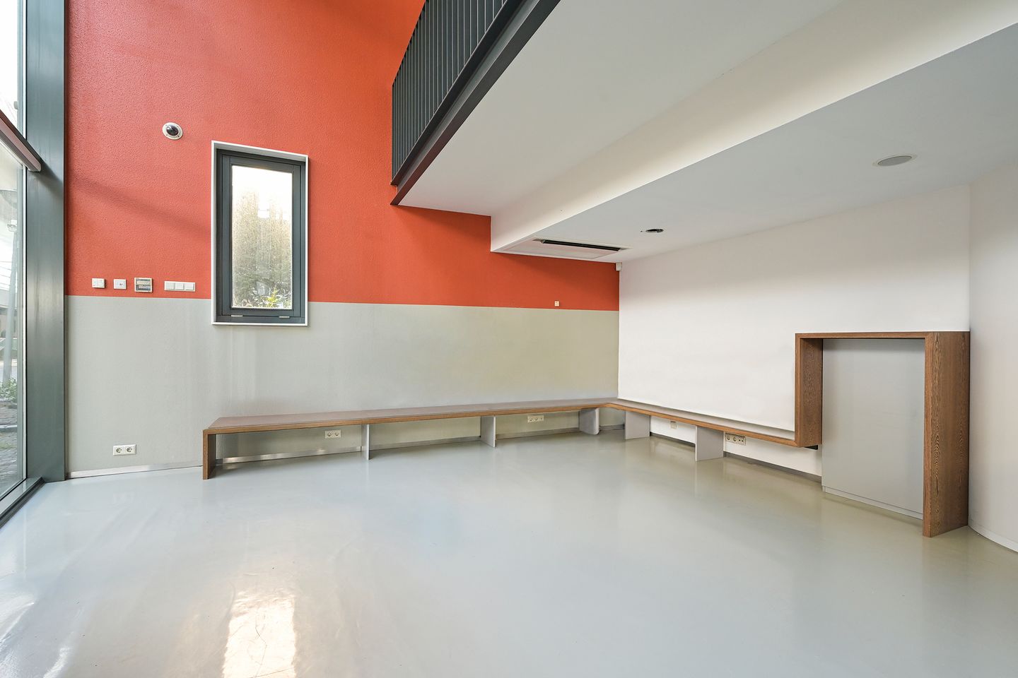 Bekijk foto 4 van Anna van Buerenstraat 120