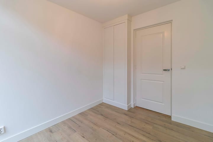 Foto 13 van Barentszstraat 44