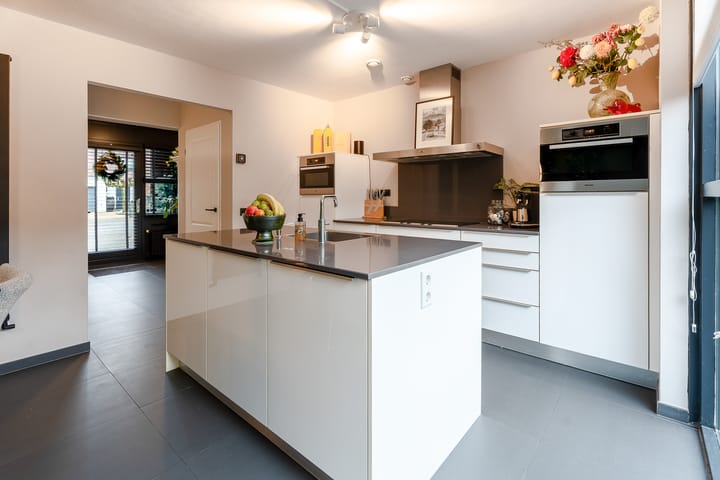 Foto 6 van Waterweegbree 26