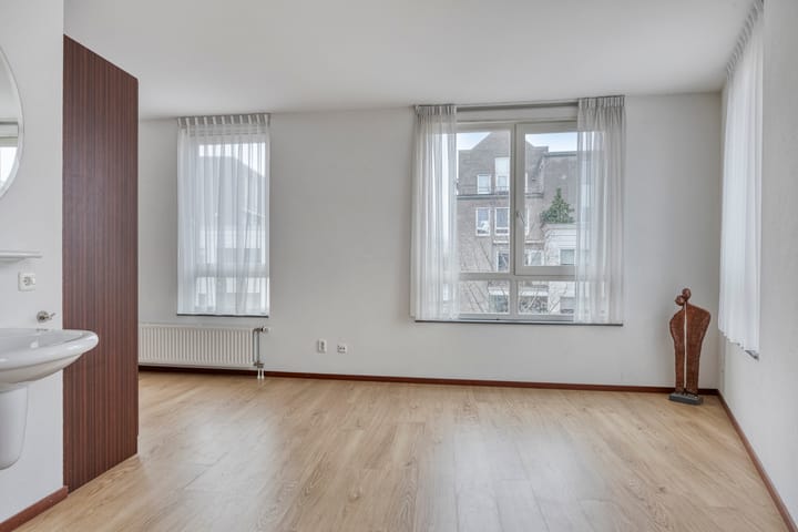 Foto 38 van Sluisplein 50