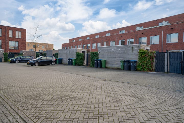 Foto 59 van IJssellaan 42-A