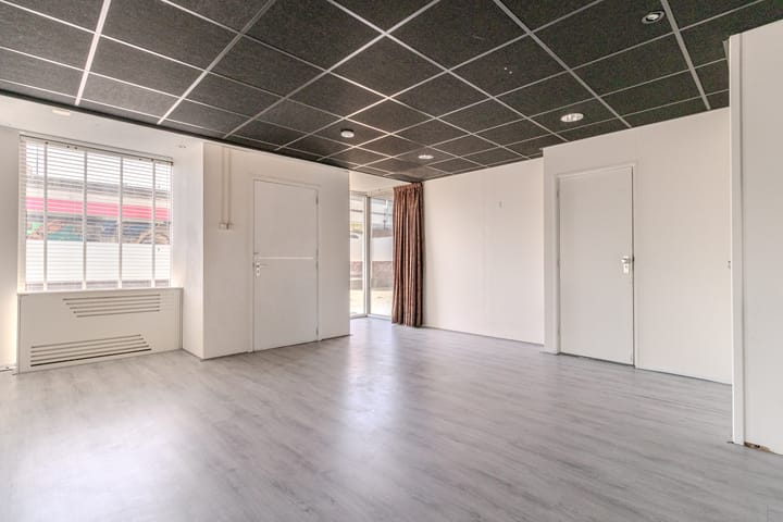 Photo 6 of Peperstraat 2