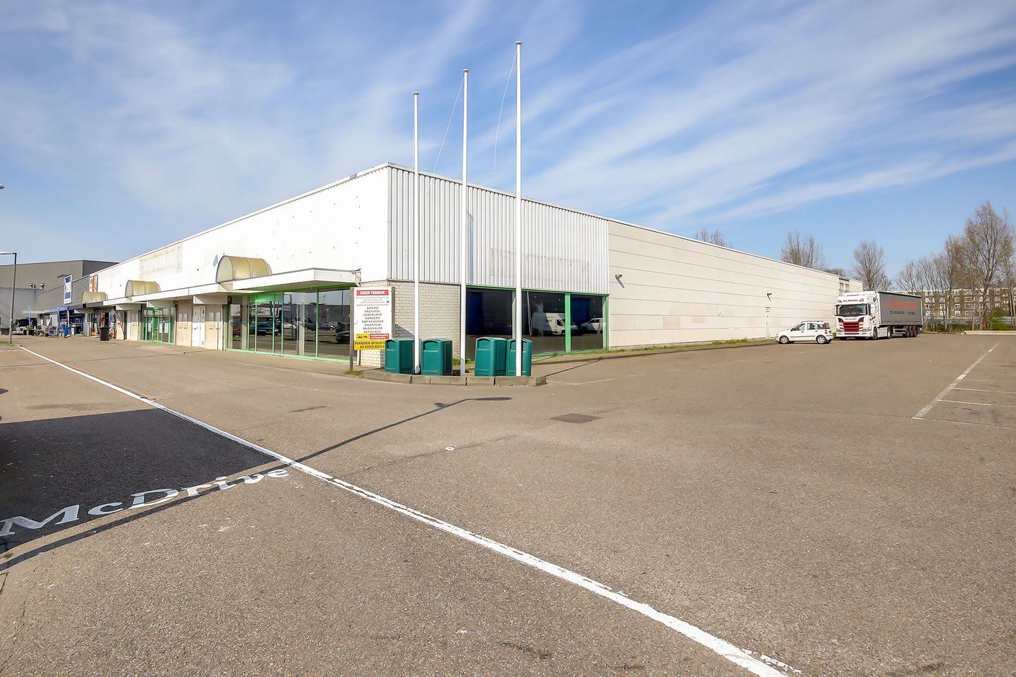 View photo 4 of Parallelweg 120-C