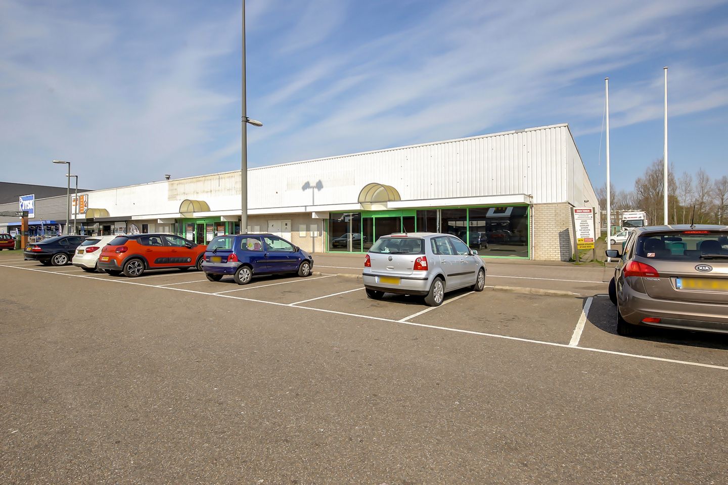 View photo 5 of Parallelweg 120-C