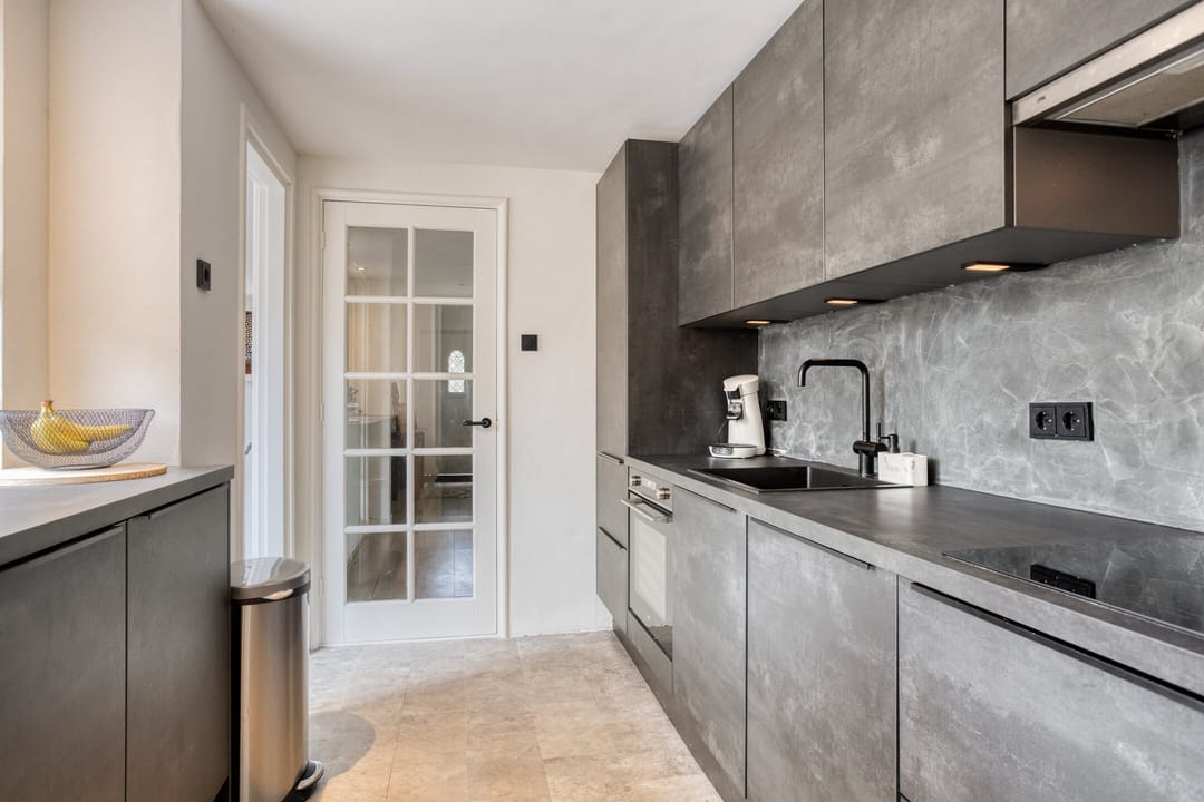 Photo 13 of Burgemeester Falkenaweg 73