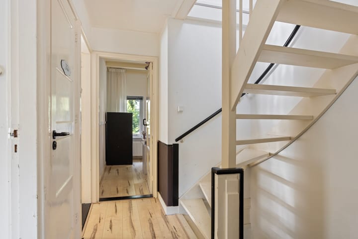 Foto 14 van Burgemeester Falkenaweg 73