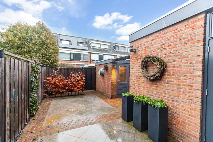 Foto 33 van Brederostraat 47