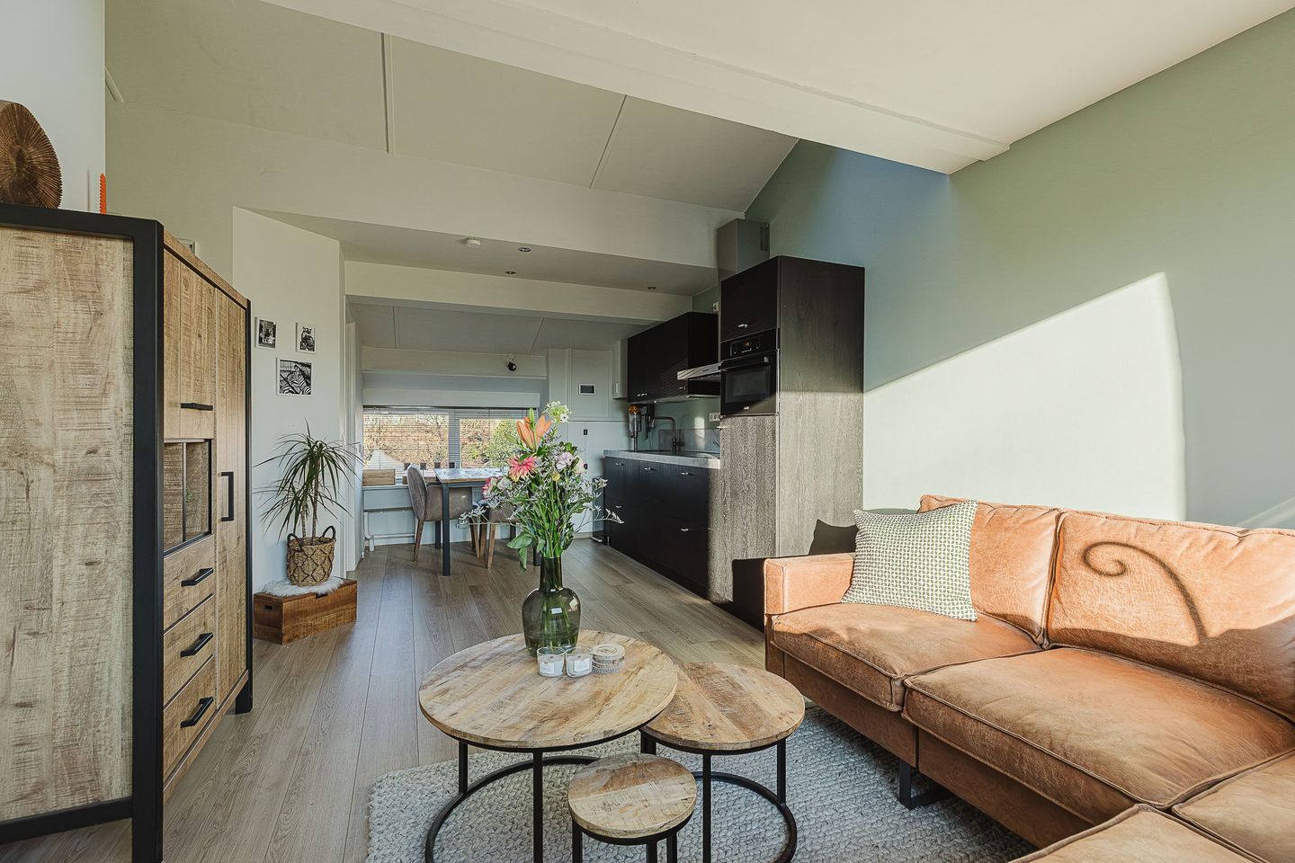 Foto 10 van Caspar Damstraat 33