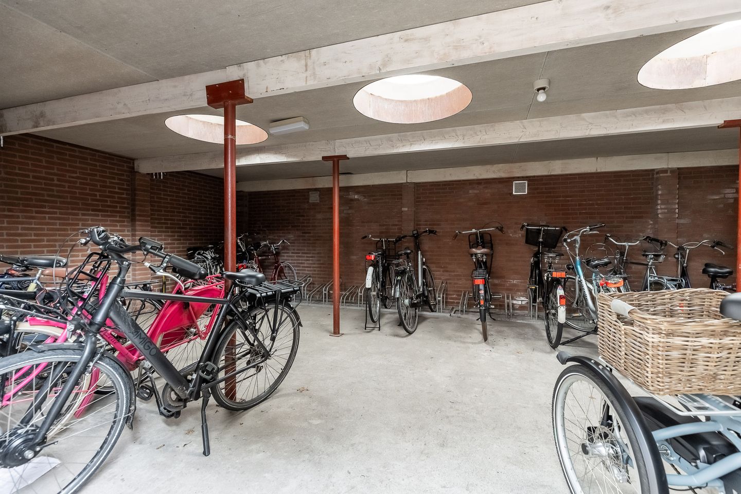 Foto 34 van Caspar Damstraat 33