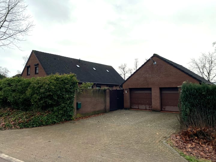 Foto 11 van Erfstraat 1