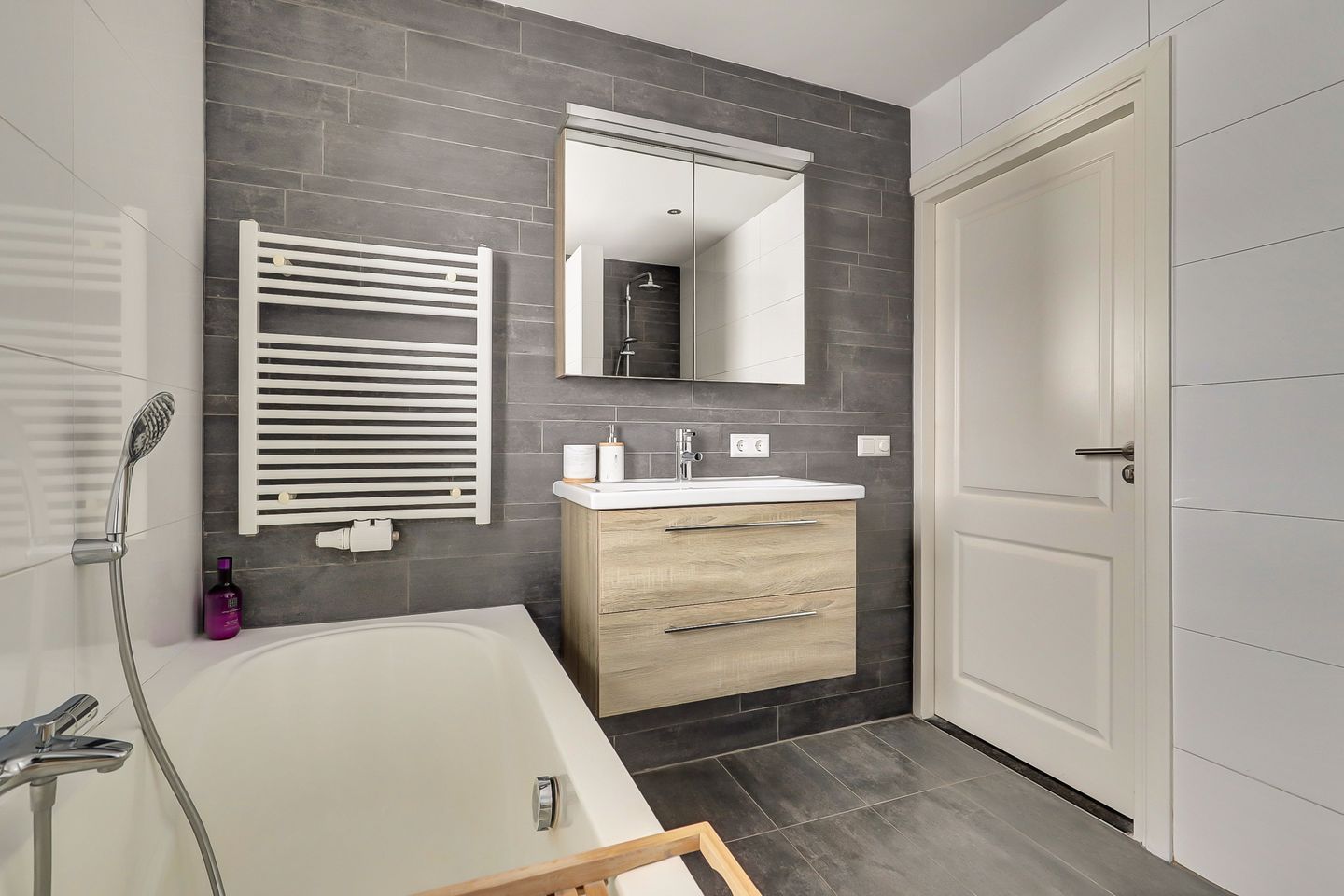 Foto 50 van van Bronkhorststraat 7