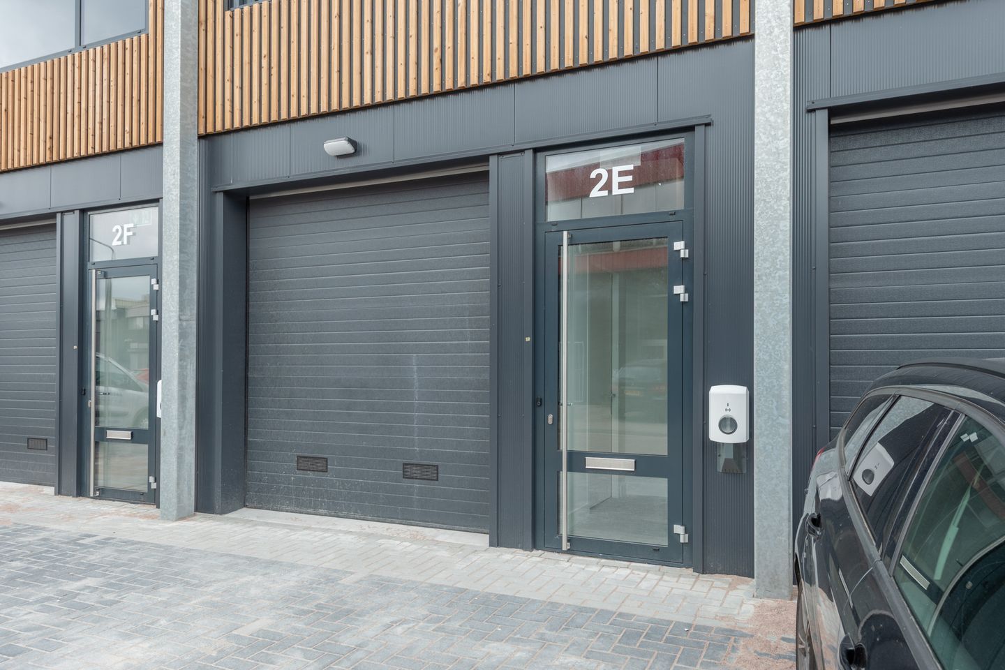 View photo 1 of Eemmeerlaan 2-E