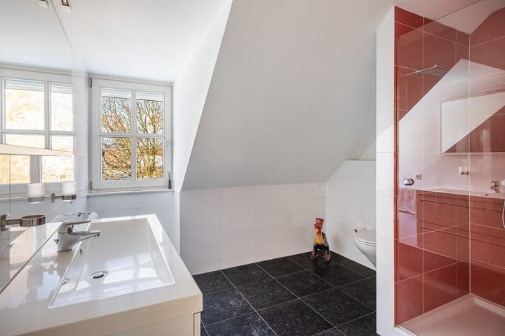 Photo 32 of Irislaan 46-B