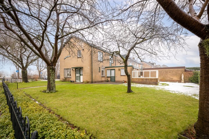 Foto 30 van Dahliastraat 110