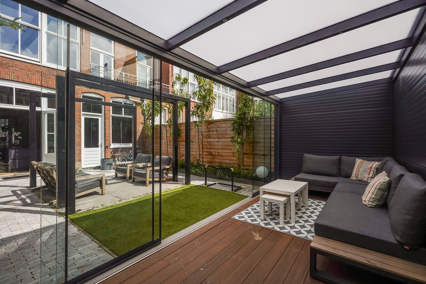 Foto 14 van De Perponcherstraat 136