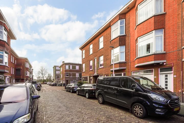 Photo 8 of Garderenstraat 19