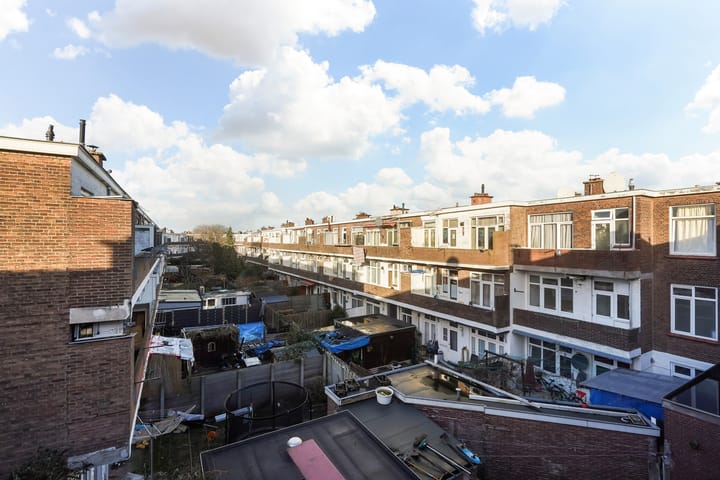 Photo 28 of Garderenstraat 19