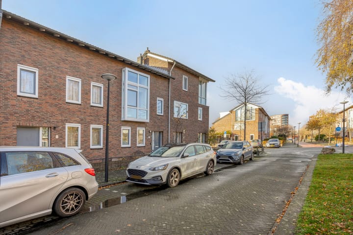 Foto 2 van Wim Kanplein 13